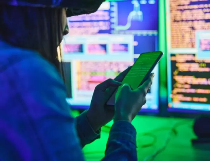 Mengoptimalkan Keamanan Server: Langkah-langkah Penting dalam Menjaga Akses dan Data Anda Tetap Aman