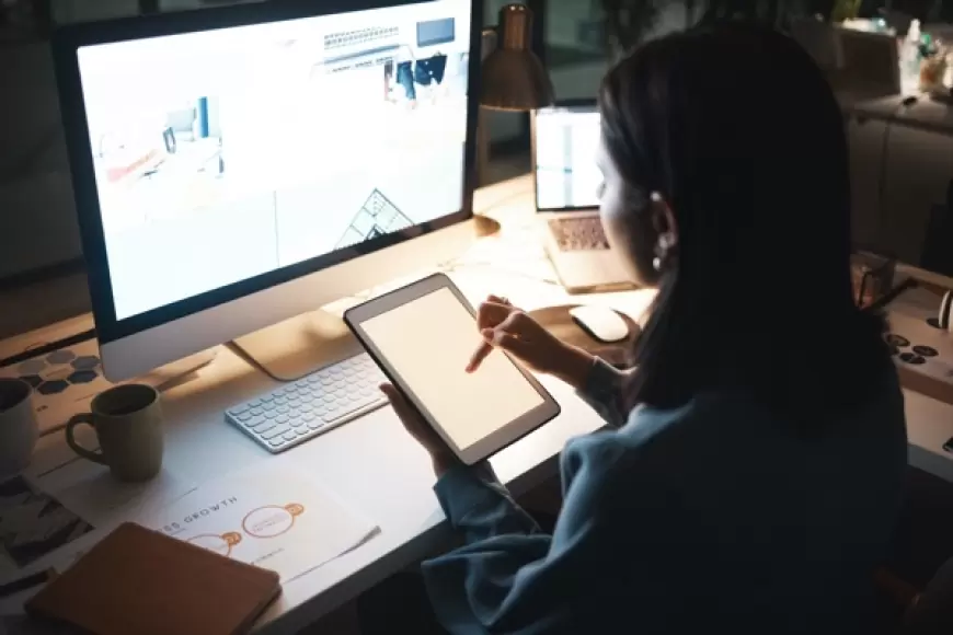 Internet dan Nasib Bangsa: Antara Risiko dan Harapan
