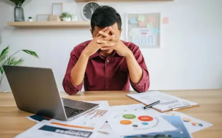 Orang Miskin Baru: Kesalahan Finansial di Setiap Level Kekayaan